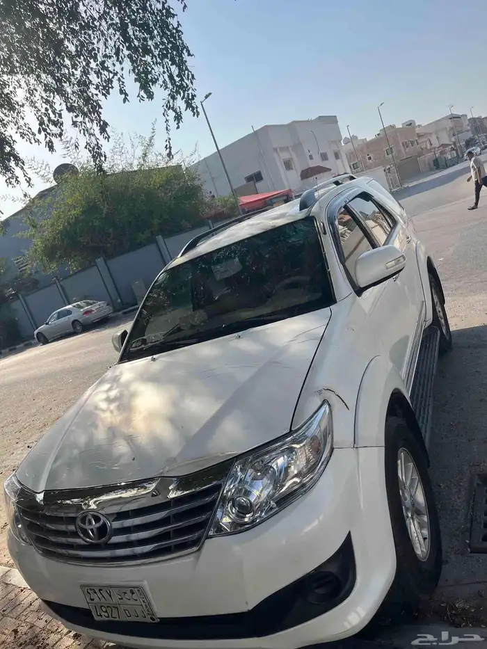 فورشنر 2013 بدي وكاله جير ومكينه وكاله ممشى قليل 220 الف 4