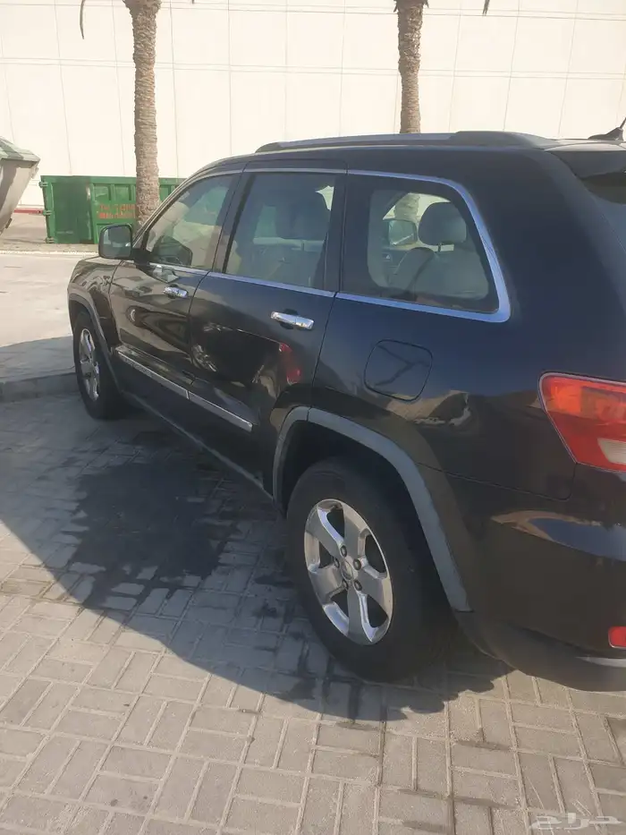 jeep grand chrokee 2011 140 km 9