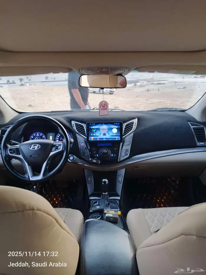 Hyundai i40 2015 full options milage 400 4