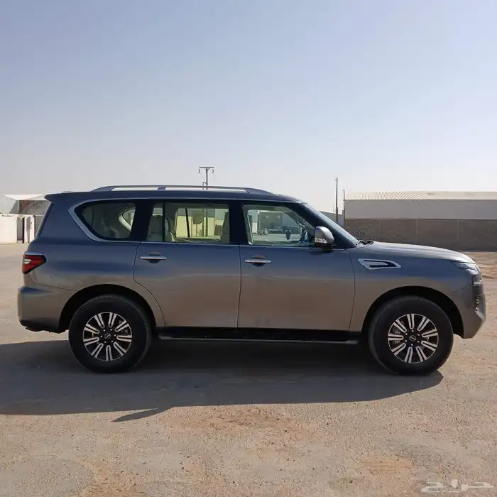 نيسان باترول 2023 سعودي SE2 شبه الجديد - ماشى 8 الاف 9