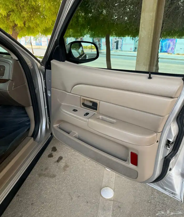 فورد فكتوريا 2005 13