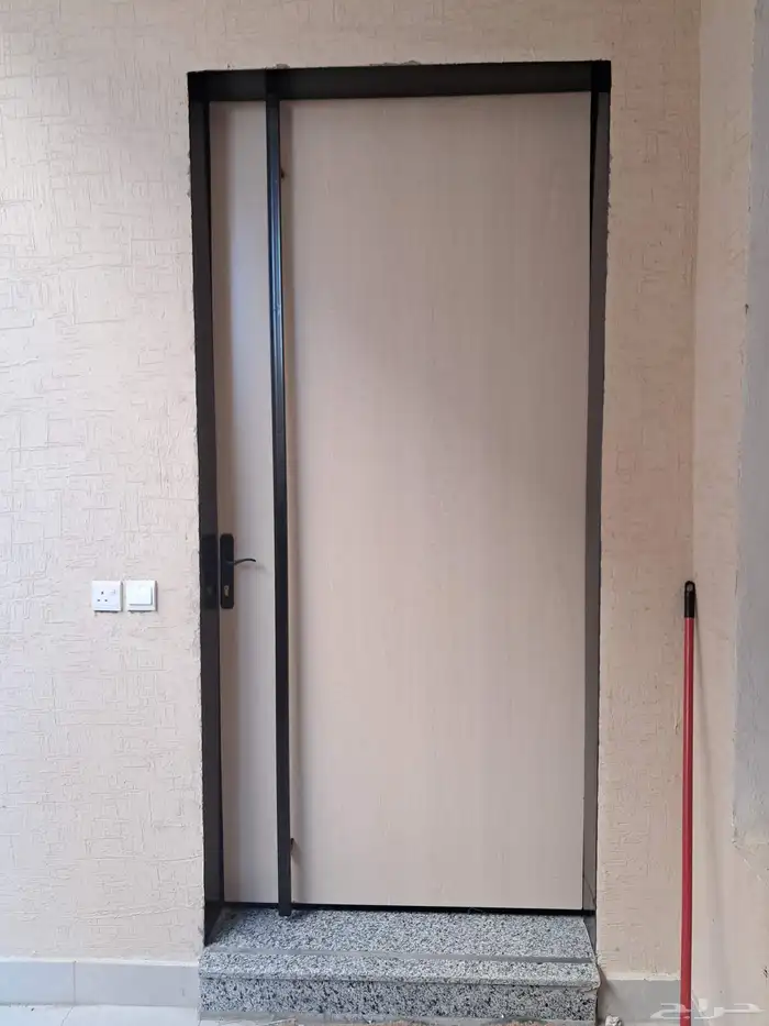 باب كلادينج باب حديد 1