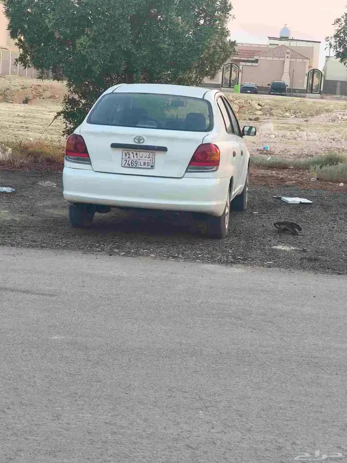 تويوتا يارس ايكو 2005 قير عادي للبيع 7