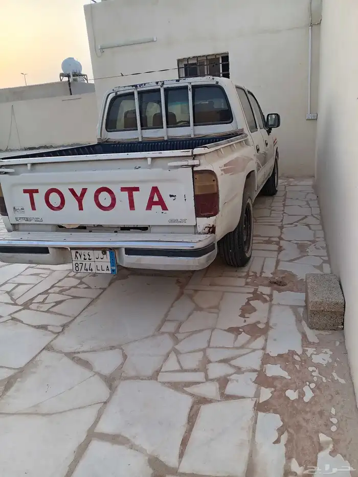 تويوتا هايلوكس اثنين غماره 0