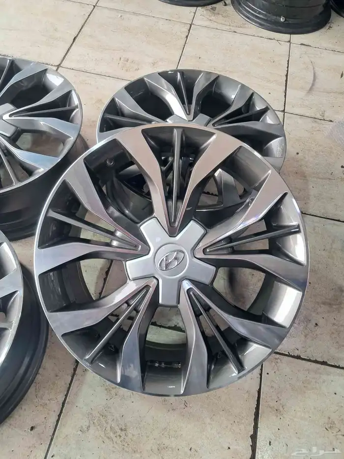 طقم جنوط سوناتا 2017 مقاس 18 اصليه وكاله 0