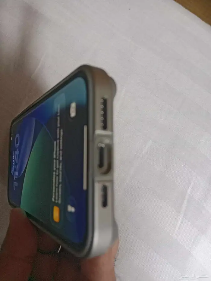 iPhone 15 Pro   128GB نسبة البطارية  89  الجهاز ما انفتح من 2