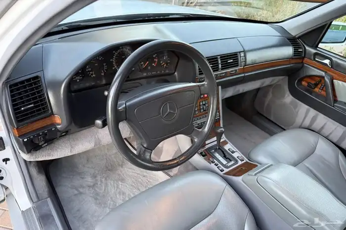 مرسيدس 1993 Mercedes-Benz 300SE 5