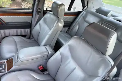 مرسيدس 1993 Mercedes-Benz 300SE index