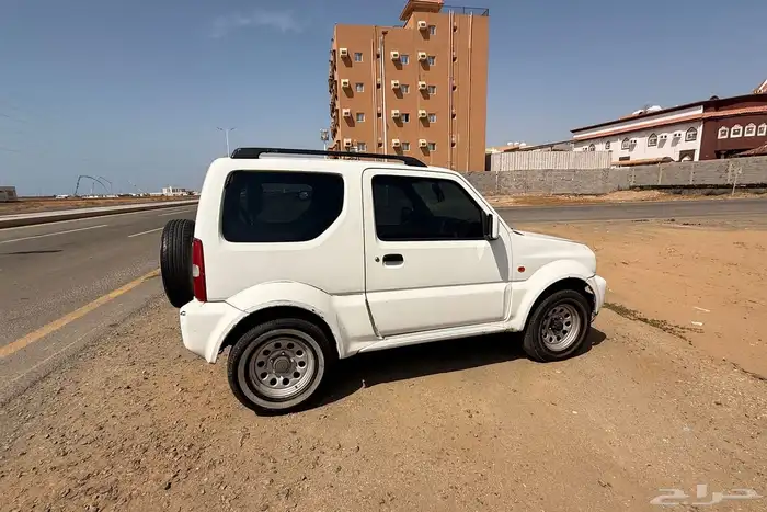 للبيع جيب جمني سوزوكي 1
