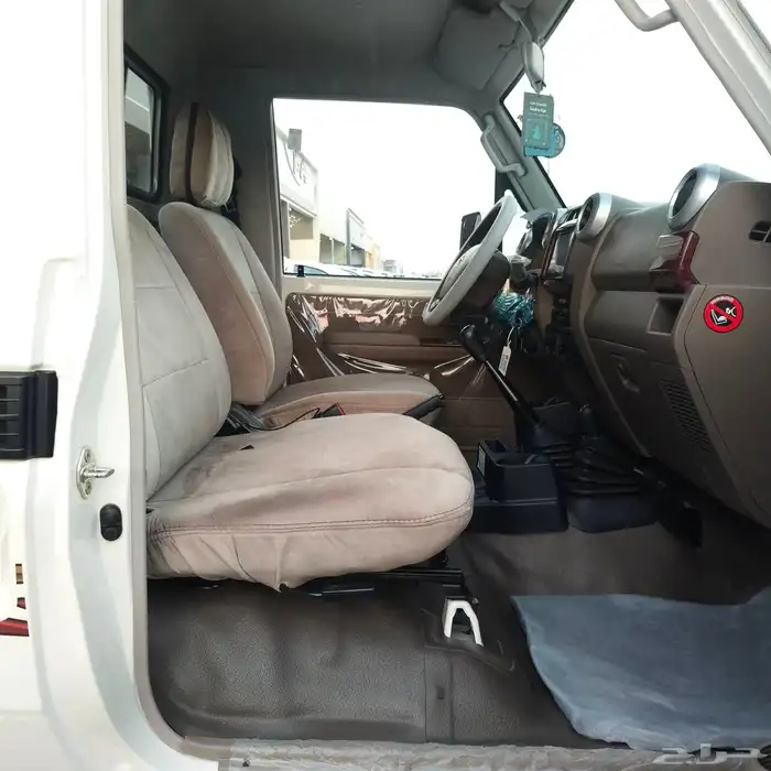 تويوتا شاص ابيض موديل 2021 11