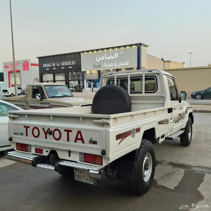 تويوتا شاص ابيض موديل 2021 5