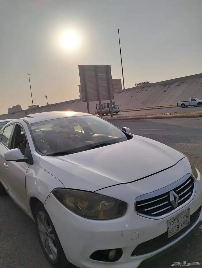 علي السوم رينو فلونس 2014 فل كامل عداد السيارة 273 الف 4