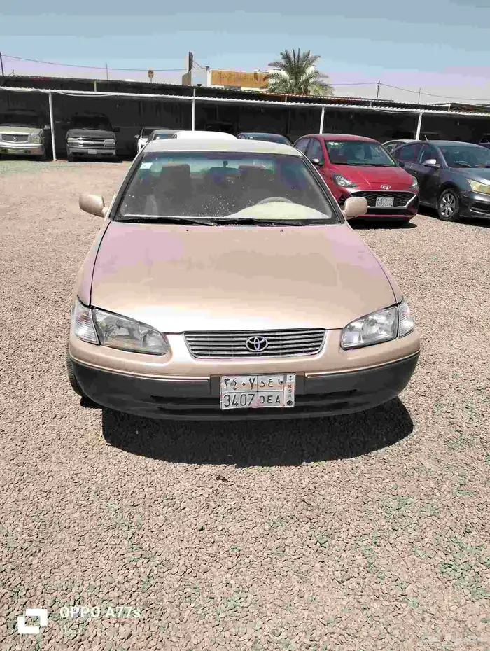 تويوتا كامري 2001 السعر 9500ريال 2