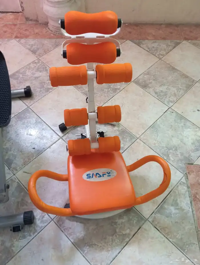 للبيع نظيفه ولا فيها شيء 0