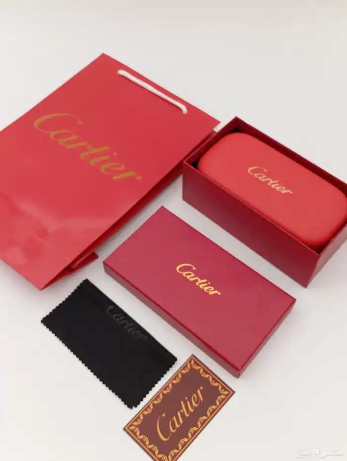 تصميم نظارات جديده شمسية من ماركه كارتير مع جميع الملحقات 9