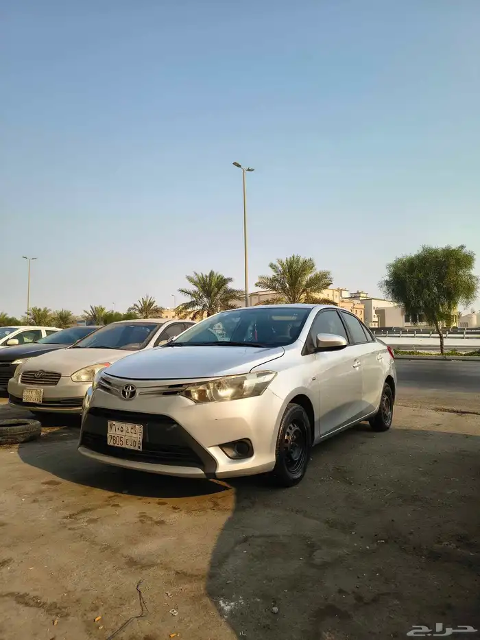 Toyota Yaris model 2017 ODO 242000 kilomitar full automatic 1