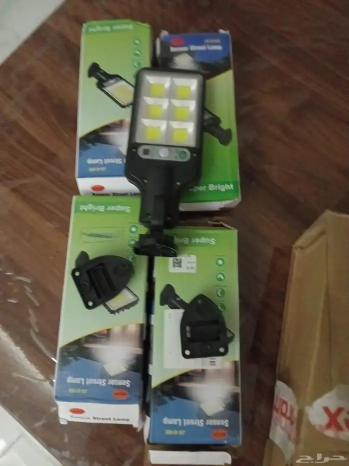 لمبه على الطاقه الشمسيه اربعه اب 199 1