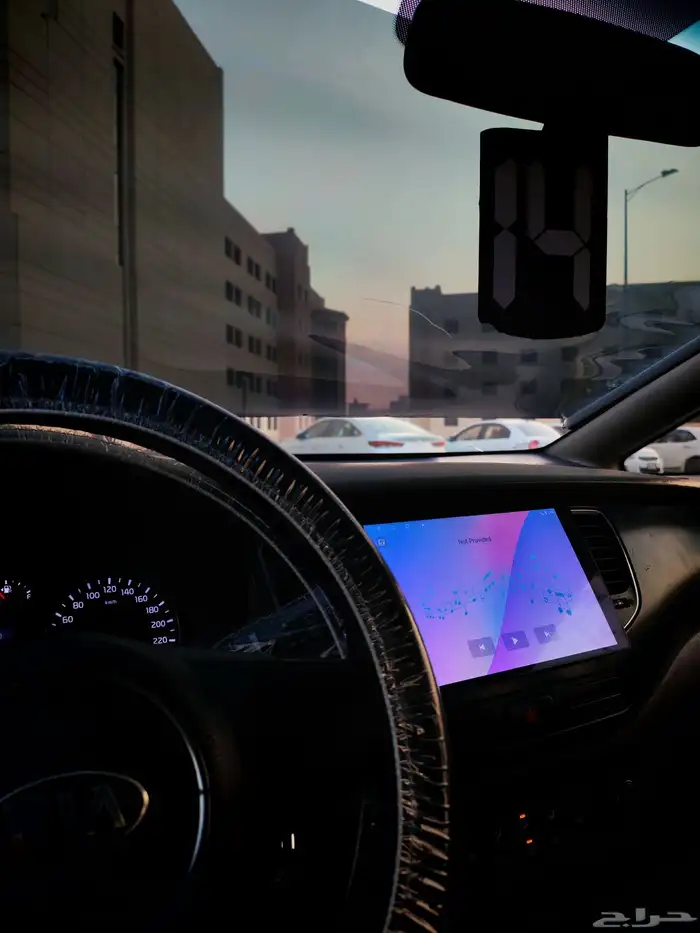 للبيع كيا كارينز موديل 2014 28