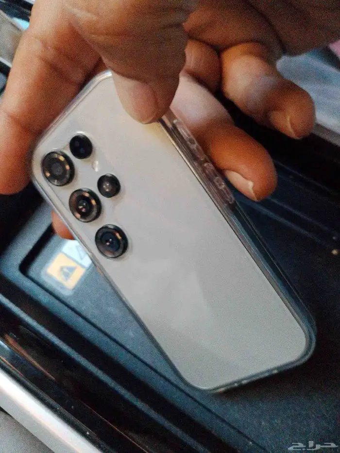 جوال صغير بكرتونه وشاحنه وسماعاته لم يستخدم سوا يوم 0