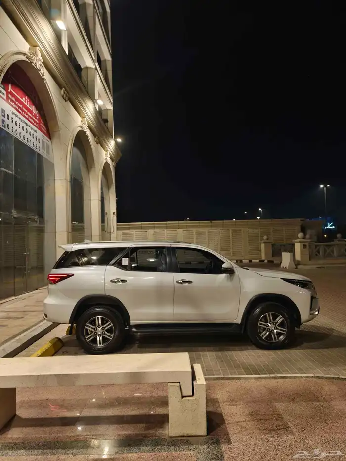 تويوتا فورتشنر 2023 فئة VX 4