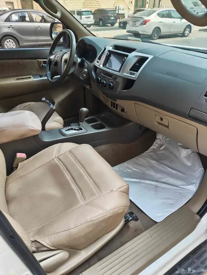 تويوتا فورتشنر 2012 10