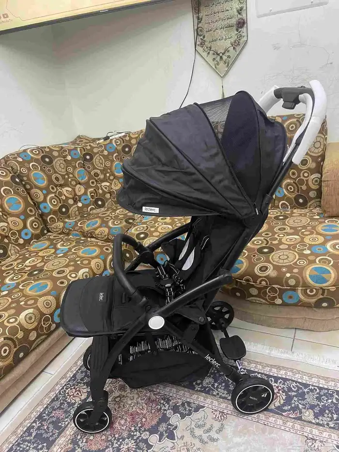 عربيه اطفال من مذركير جديده غير مستخدمه بالكرتون لوكير ماجيك 4