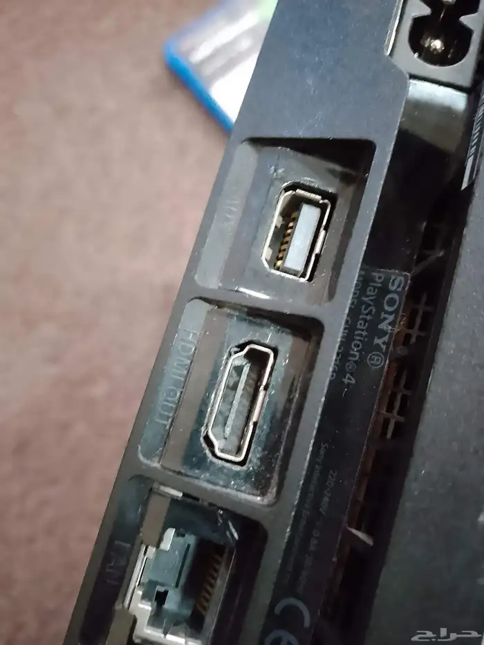 سوني 4 معه اسلاكه 0