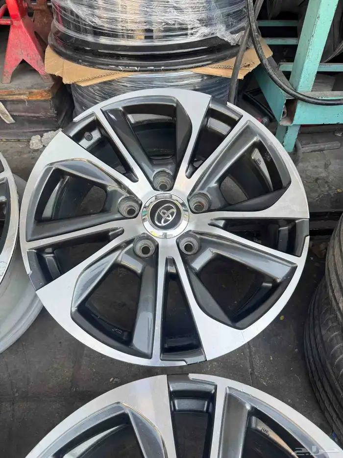 جنوط جيب لاندكروزر تورنج فيراني اصلي وكالة 1