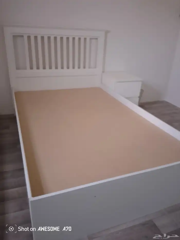 سرير خشب للبيع 0