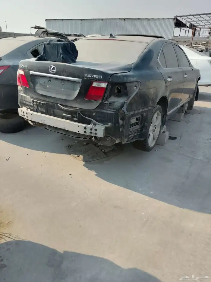 للبيع تشليح قطع غيار 1