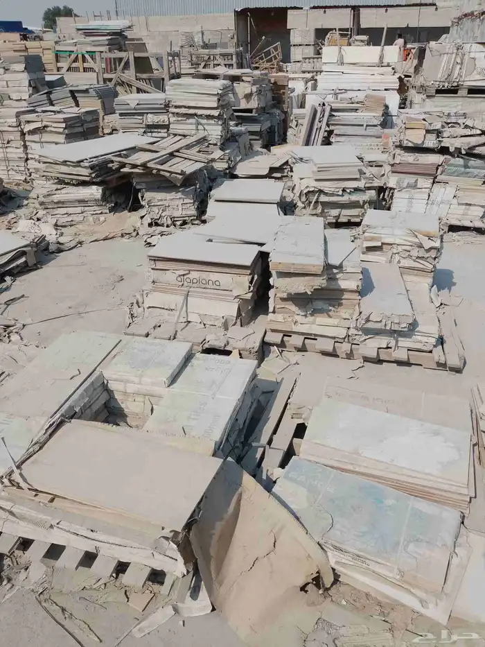 سيراميك استوكات .درج رخام ...كسر رخام ..مغاسل رخام ومط 1