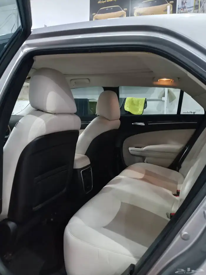 سياره للبيع كليزر 2016 السياره ماشيه 200 وشوي 4