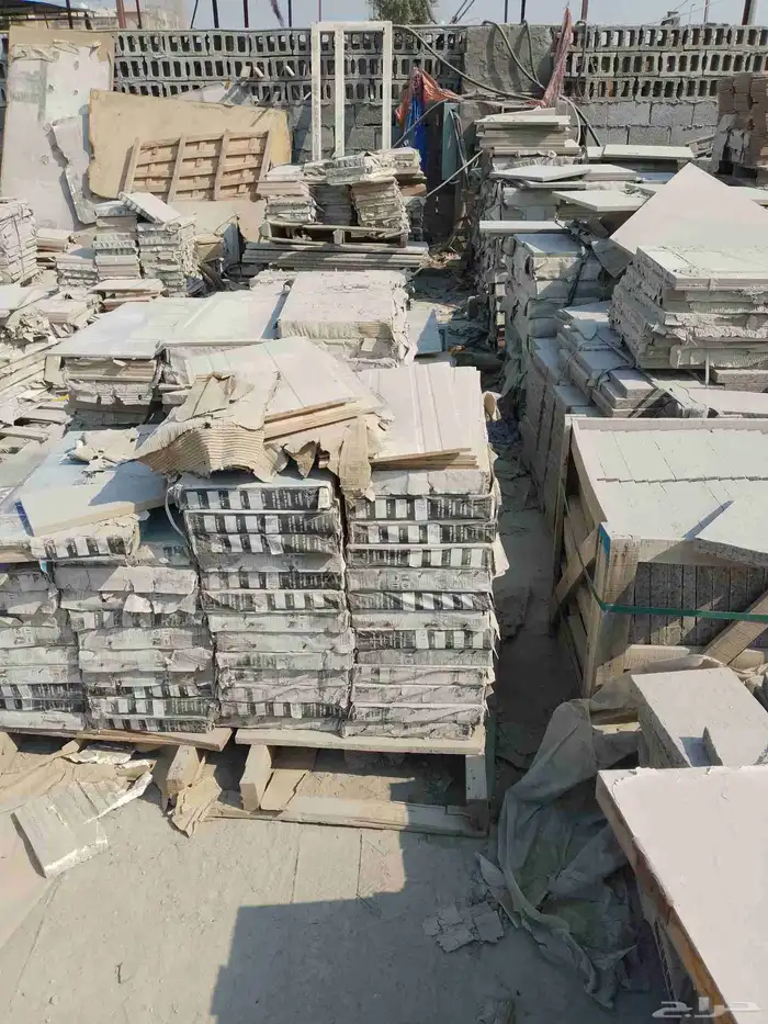 سيراميك استوكات .درج رخام ...كسر رخام ..مغاسل رخام ومط 2