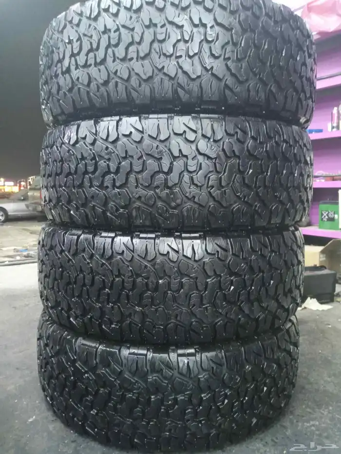 كفرات حجري شبه جديد مقاس 285 70 16 1