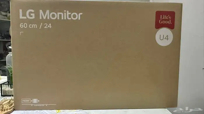 شاشة LG المنحنية عالية الدقة بالكامل بدون حواف من 3 جوانب 10 1