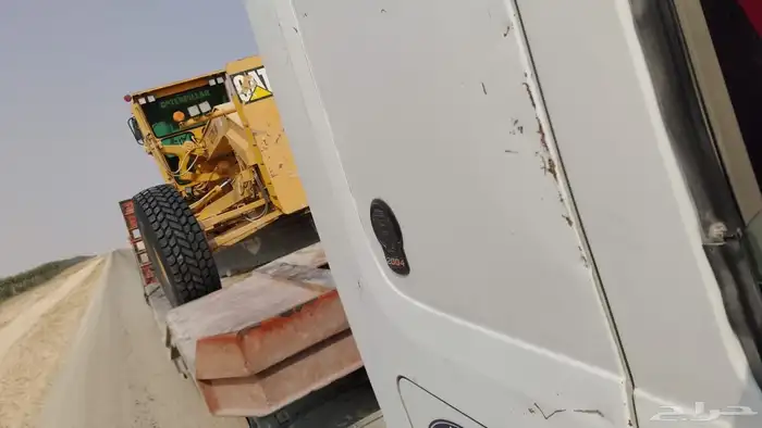 جريدر ورصاصة وتريلا للايجار القرية العليا الرفيعة 0