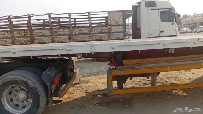 راس تريله فولفو 2007مع سطحه للبيع 7