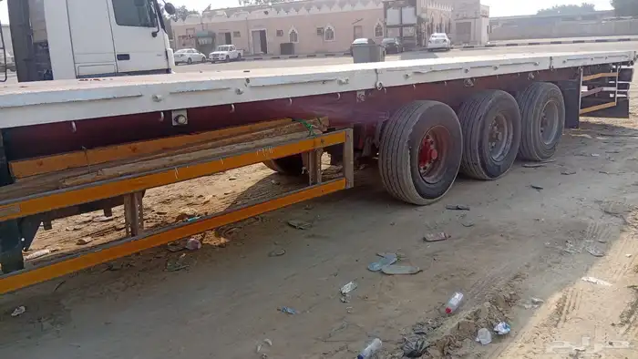 راس تريله فولفو 2007مع سطحه للبيع 6