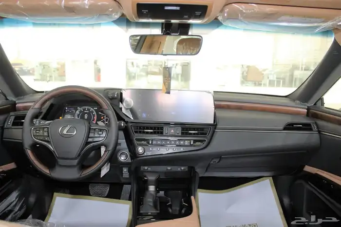 لكزس - ES250 لاكجيري - 2025 - نص فل - خليجي 25
