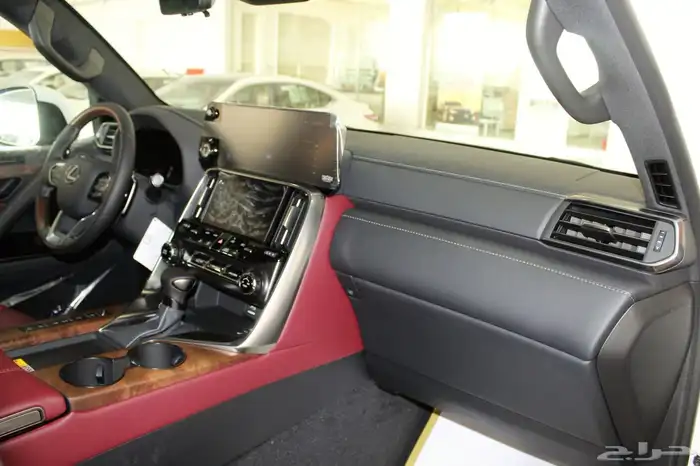 لكزس - LX600 BB - خليجي - 2025 - فل كامل- 25 سماعه -اقل سعر 13