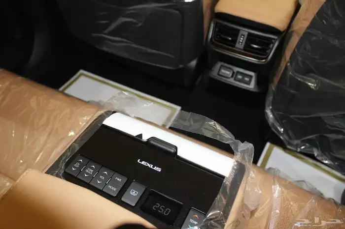 لكزس - ES250 لاكجيري - 2025 - نص فل - خليجي 26