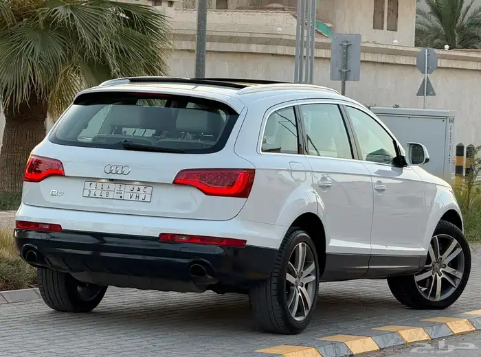 اودي جيب Q7 فل كامل 2013 نظيف جدا 19