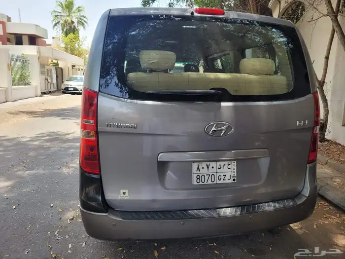 إيجارشهري هواندي2016 H1 بدون سواق تكييف ممتاز 12 راكب 4