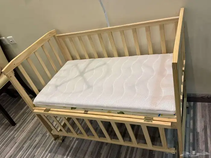 سرير اطفال استخدام بسيط جدا 0