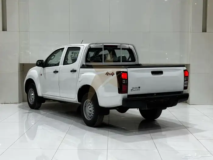 ايسوزو غمارتين دبل جير عادي زجاج كهرب 2025 1