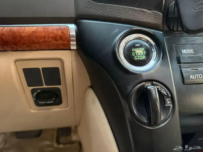 لاندكروزر 2013 GXR3 فل كامل بريمي 23