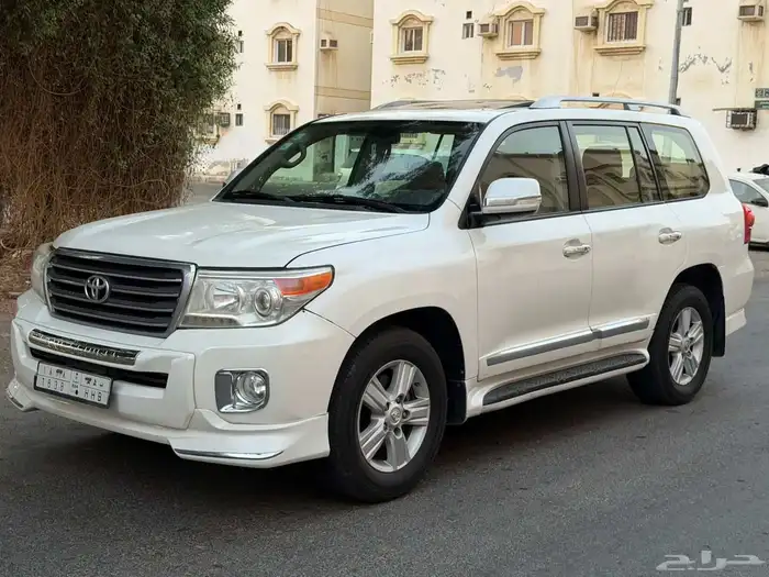 لاندكروزر 2013 GXR3 فل كامل بريمي 1