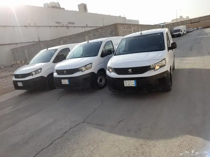مجموعة بيجوهات بيجو بارتنر ديزل بضاعة موديل 2023 و 2024 نظيف 5