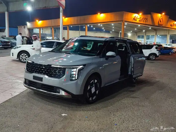 كيا كرنفال نص فل موديل 2026 كاش وتقسيط 0