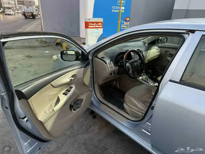 تويوتا كورولا 2012 10